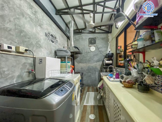 *****ทาวน์เฮ้าส์มือสองย่านนนทบุรี ม.โมดิวิลล่า ปิ่นเกล้า-วงแหวน บนเนื้อที่ 18.8 ตร.ว. ฟังก์ชัน 3 ห้องนอน 2 ห้องน้ำ 2 ที่จอดรถ ตกแต่งพร้อมอยู่ บ้านหันทิศตะวันตกเฉียงเหนือ เชื่อมต่อถ.กาญจนาภิเษก, ถ.บรมราชชนนี, ถ.ศาลายา ใกล้เซ็นทรัล ปิ่นเกล้า จองเลย!